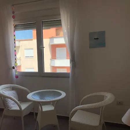 Val 'vlora Lungomare Apartment Vlorë