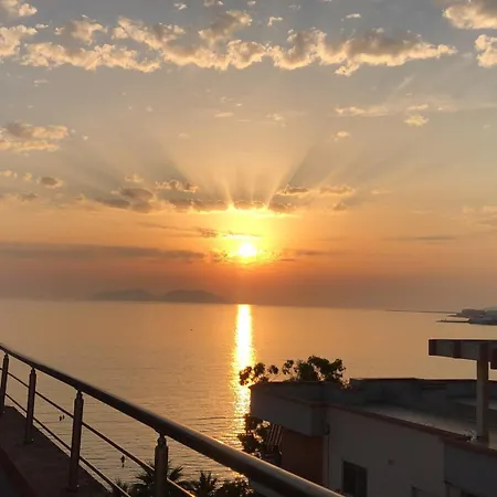 Val 'vlora Lungomare Apartment *