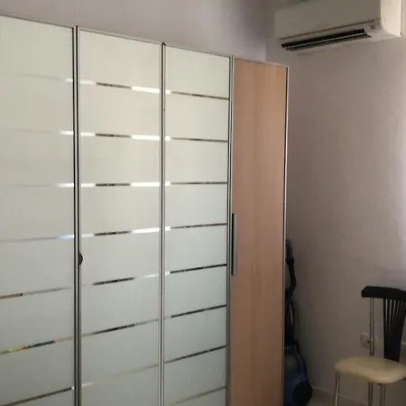 Apartment Val 'vlora Lungomare *