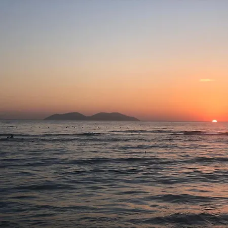 Val 'vlora Lungomare * Влёра