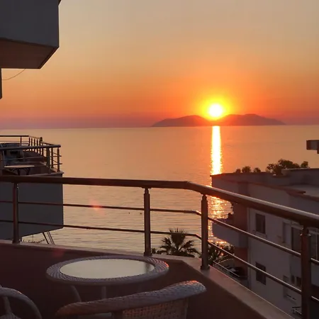 Val 'vlora Lungomare アパート